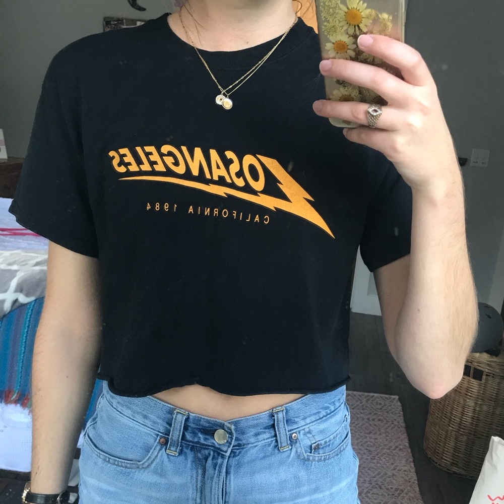 Black cropped Los Angeles graphic tee